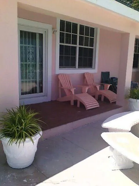 Oceanfront Home 35 Steps Into The Sea! Private Pool! Just Bring Snorkel Gear! Νασάου 0*,  Μπαχάμες