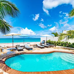 Holiday home Caprice 14 - Oceanfront - Gated Community With Pool, Nassau